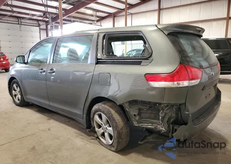 2013 Toyota Sienna из США, поврежденный, VIN 5TDZK3DC9DS322369